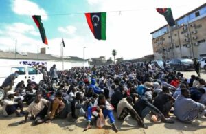 Libysche Menschenhändler erschießen entflohene Migranten