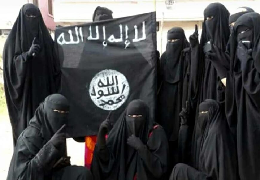 „Frauen sind für salafistisch-jihadistische Netzwerke unerlässlich“