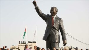 Warum sich Nelson Mandela im Grab umdrehen würde, wenn er sein Denkmal in Ramallah sehen müsste …