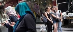 Seit dem Putschversuch nehmen Übergriffe gegen säkulare Frauen in der Türkei zu