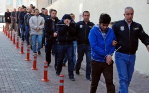 Neue Massenverhaftungen in der Türkei