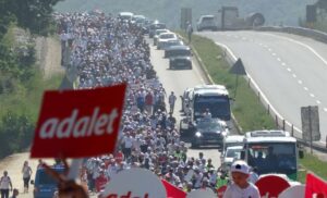 Türkische Regierung stellt „Marsch für Gerechtigkeit“ unter Terrorverdacht