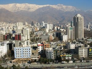 Teheran: Versinkende Hauptstadt des Iran