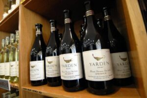 Muss zukünftig für die EU extra gekennzeichnet werden: Yarden-Wein aus Israel