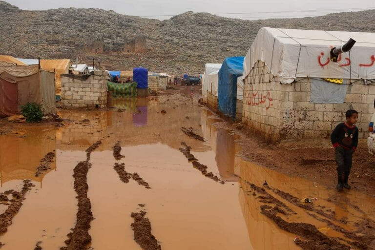 Flüchtlingslager an der türkischen Grenze in Nordsyrien (imago images/ZUMA Press)