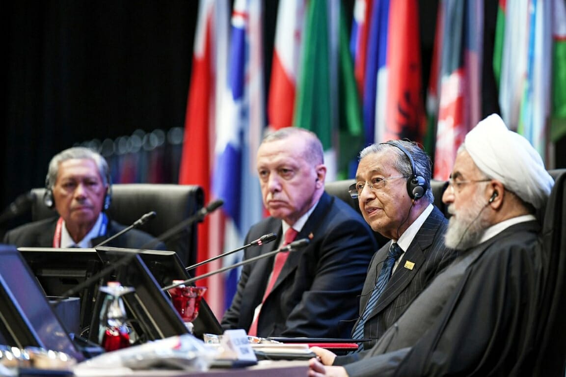 Erdogan, Mohamad und Rohani beim Gipfeltreffen in Malaysia (imago images/HBLnetwork)