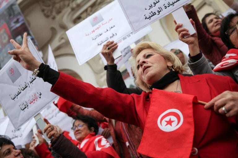 Demonstration tunesischer Frauen