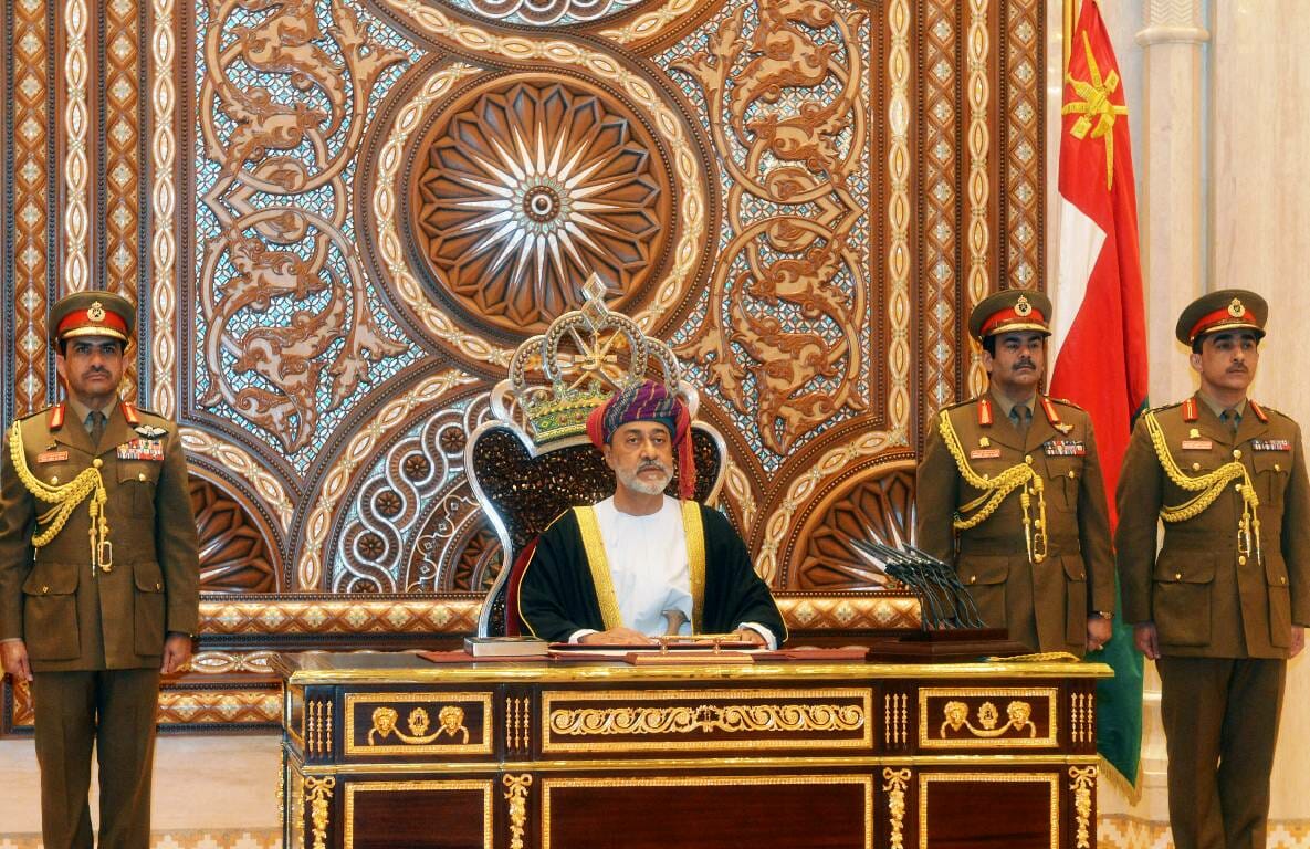 Der neue Sultan des Oman bei seiner Angelobung (imago images/Xinhua)