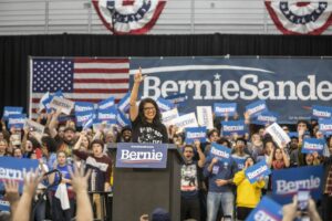 Rashida Tlaib auf einer Wahlkampveranstaltung für Bernie Sanders