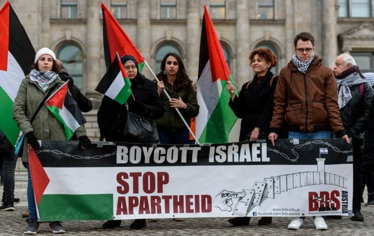 BDS-Austria auf einer antiisraelischen Demonstration in Berlin