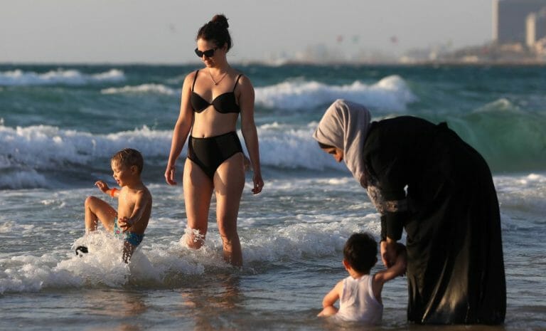 Am Strand von Tel Aviv