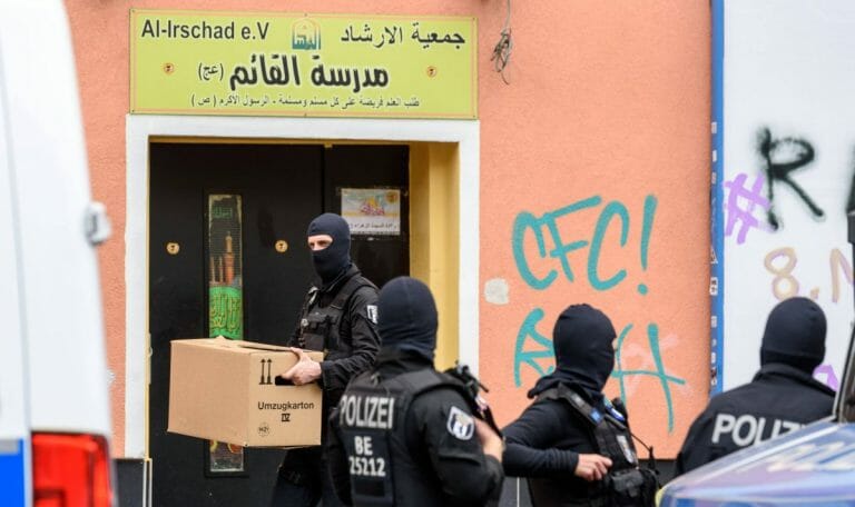 Razzia gegen einen der Hisbollah nahestehenden Moscheeverein in Berlin-Neukölln