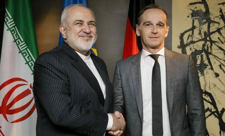 Der iranische Außenminister Zarif mit seinem deutschen Amtskollegen Maas