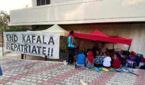 Äthiopische Arbeiterinnen protestiren vor der Botschaft gegen das "Kafala"-System im Libanon