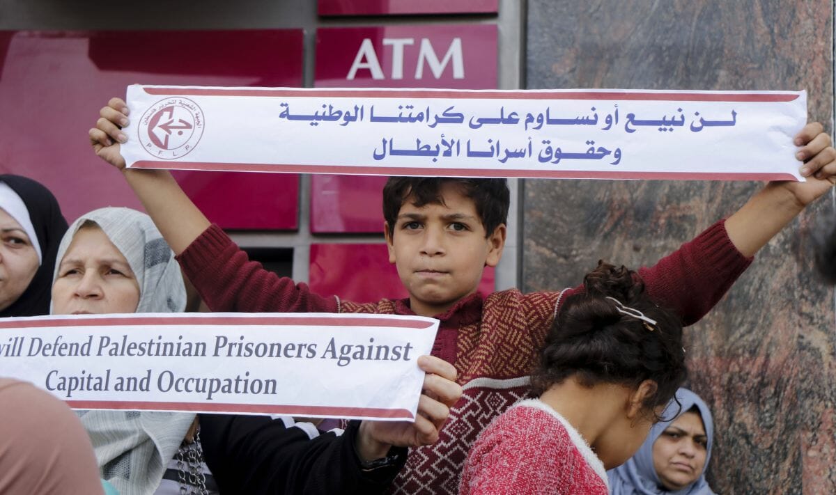 Palästinenser protestieren für den Erhalt der Konten für Terrorrenten