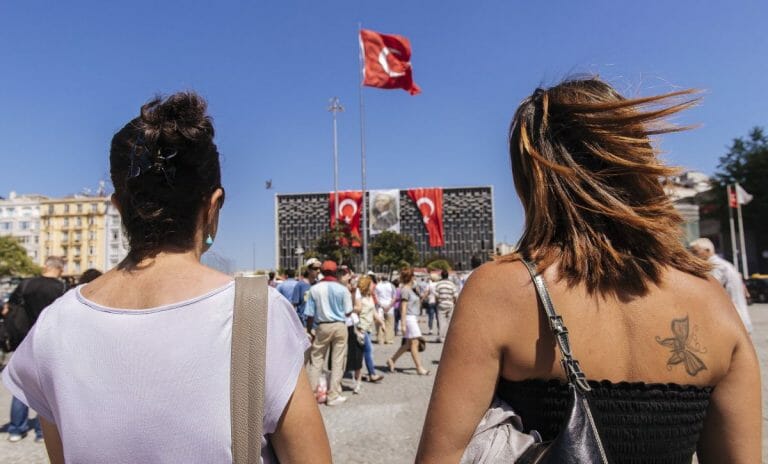 Fast 30% der türkischen Jugendlichen glauben nicht an Religion