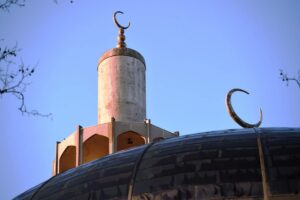 Besonders unter regelmäßigen Moscheebesuchern ist Antisemitismus ausgeprägt. Im Bild: Die Regent Park Moschee in London. (imago images/i Images)