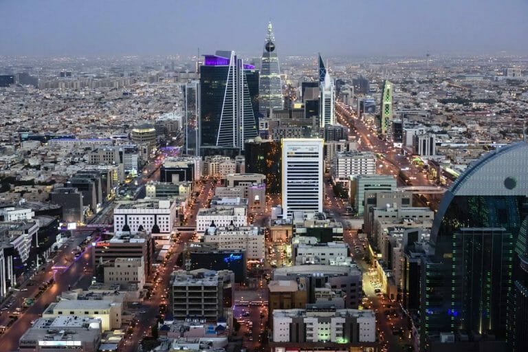 Saudische Kommentare loben die israelisch-emiratische Normalisierung. Im Bild: die saudische Hauptstadt Riad. (imago images/Mint Images)