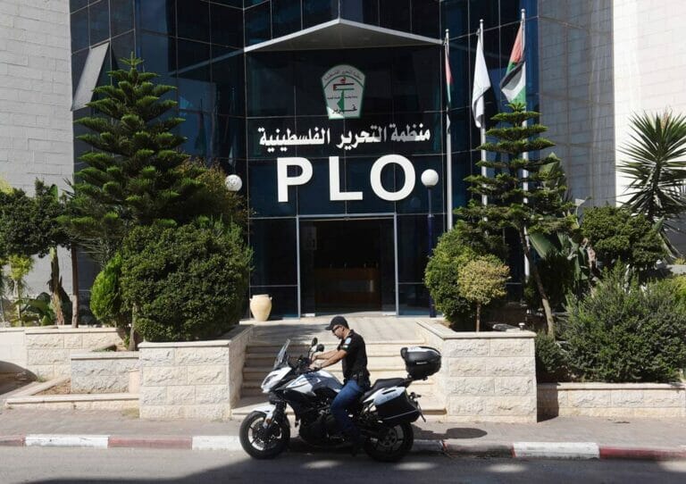 Auch die PLO spürt die massiven Finanzeinbußen der Autonomienbehörde. (imago images/UPI Photo)