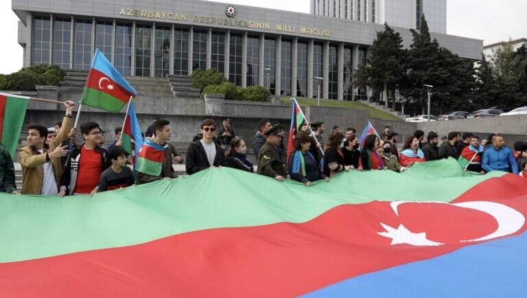 Siegesfeier in der aserbaidschanischen Hauptstadt Baku