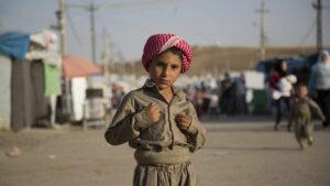 Kind in kurdischem Flüchtlingslager