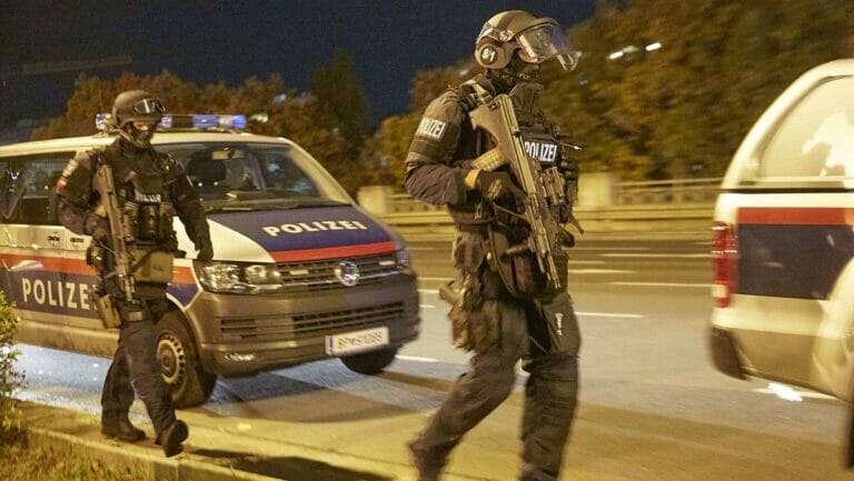 Wiener Polizei im Antiterroreinsatz