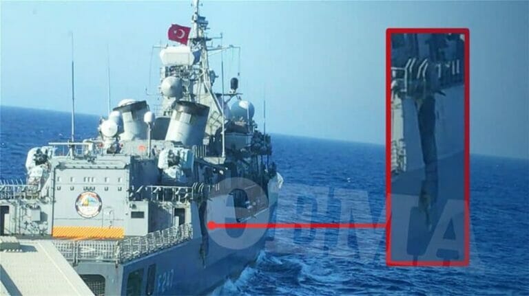Bereist im August wurde die türksiche Fregatte bei einem Zwischenfall beschädigt