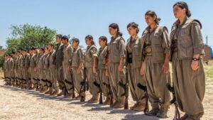 Verschiedene bewaffnete kurdische Fraktionen zwangrekrutieren immer wieder Kinder