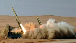 Iranische Fateh-110 Raketen bei einem Militärmanöver