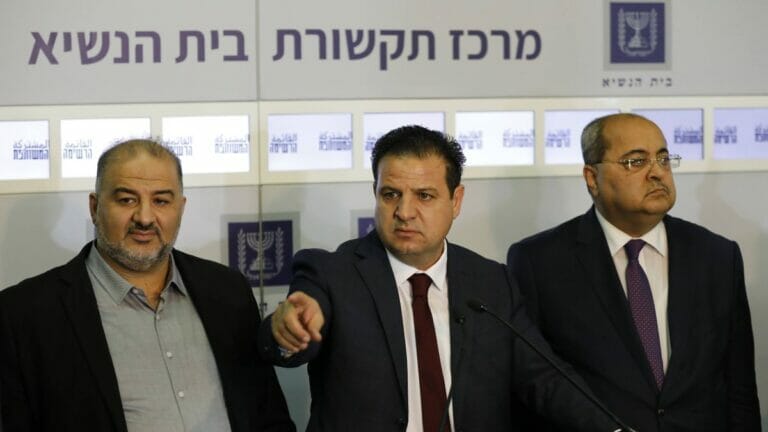 Mansour Abbas (Ra'am), Ayman Odeh (Hadash) sund Ahmad Tibi (Ta'al) von der Gemeinsamen Liste
