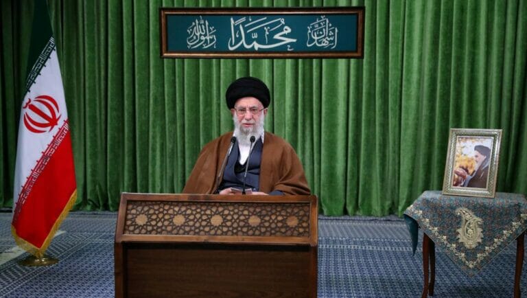 Khameneis Fatwa gegen Atomwaffen existiert nur vom Hörensagen