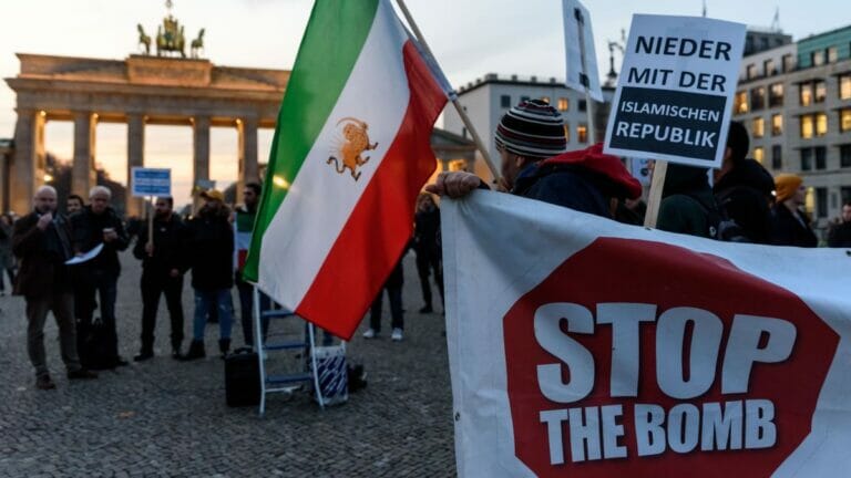 Berlin 2019: Solidaritätskundgebung mit den regimekritischen Protesten im Iran