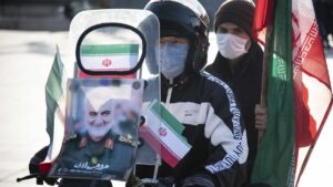 Anhänger des iranischen Regimes gedenken am Jahrestag der Revolution des Revolutionsgarde-Generals Qassem Soleimani