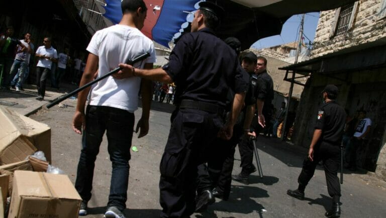 Palästinenische Polizei in Hebron