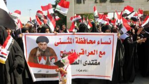 Anhängerinnen von muqtada al-Sadr bei einer Anti-Korruptions-Demonstration in Bagdad