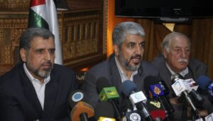 Ahmad Jibril (re.) mit Vertretern der Hamas und des Islamischen Jihad bei einem Treffen in Damaskus