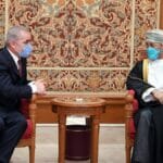 Premierminister der Palästinensischen Autonomiebehörde Ishtayeh zu Besuch bei Omans Außenminister Badr bin Hamad al-Busaidi