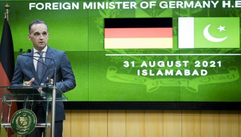 Deutschlands Außenminister Heiko Maas bei seiner Pressekonferenz in Pakistan