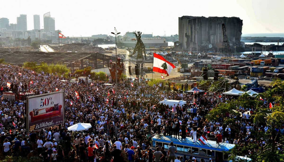 Gedenkveranstalung zum ersten Jahrestag der Explosion im Beiruter Hafen