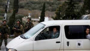 Israelische Sicherheitskräfte reißen Häuser im illegalen Siedlungsaußenposten Homesh ab