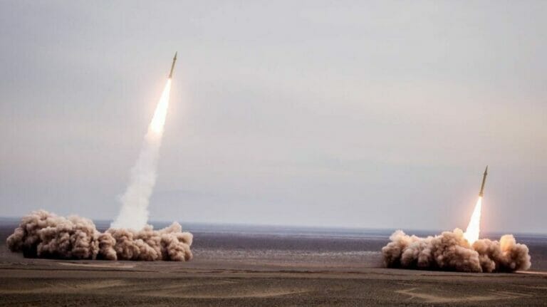 Auch ballistische Raketen kamen bei Iran Manöver "Großer Prophet" zum Einsatz