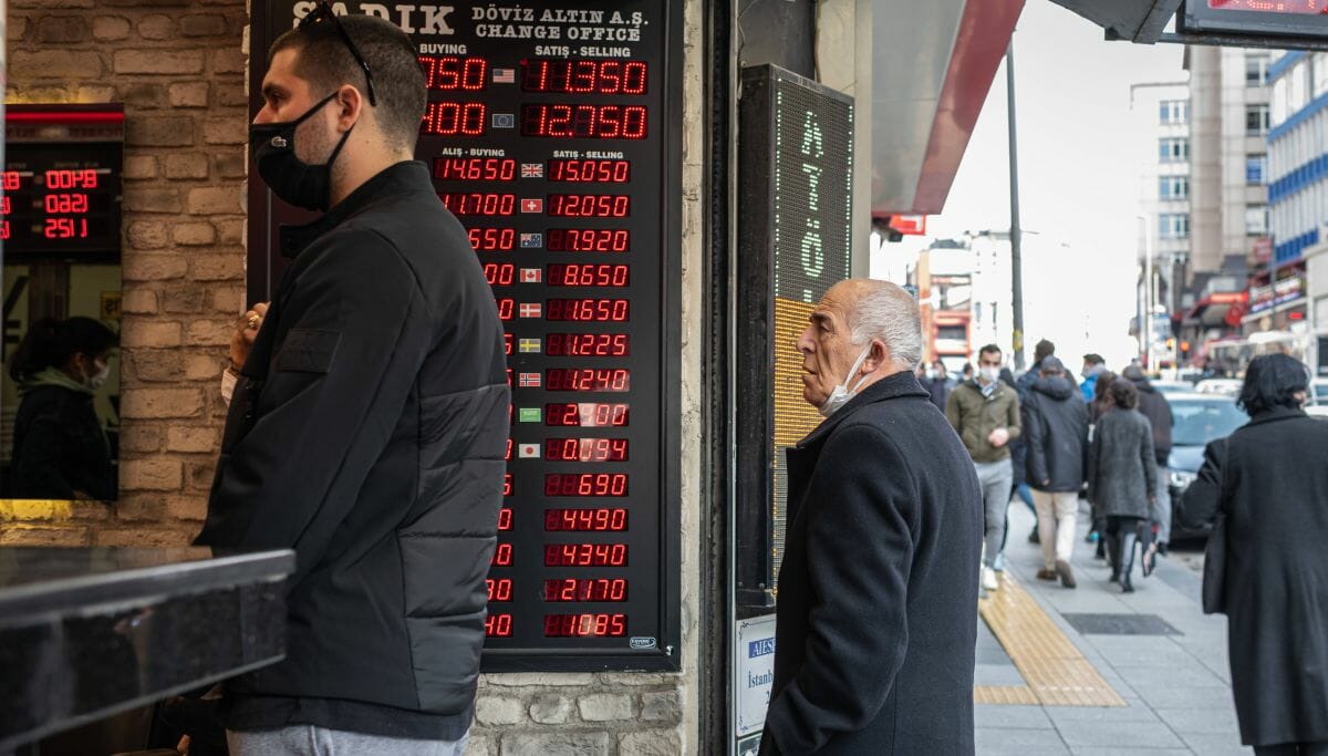 Die türksiche Währung verliert gegenüber dem Dollar weiter an Wert
