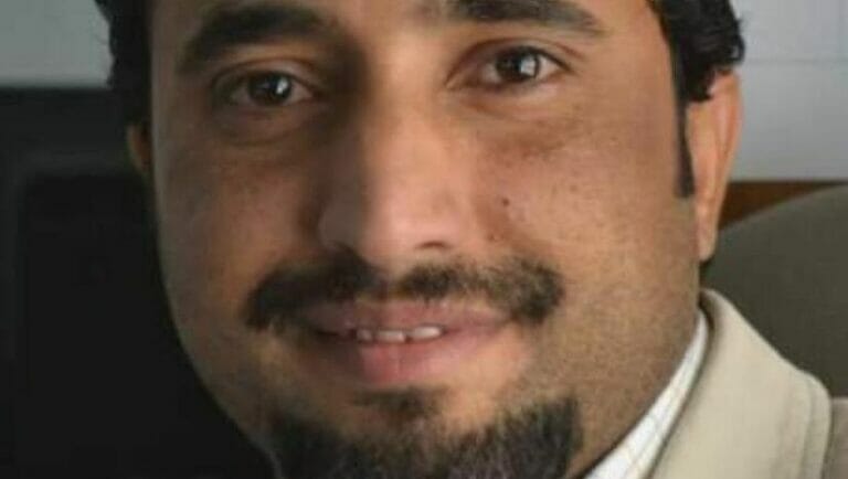 Der in Saudi-Arabien lebende jemenitische Journalist Ali Aboluhom