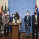 Die UN-Botschafterin der VAE, Lana Nusseibeh, berichtet über Huthi-Angriff auf Abu Dhabi