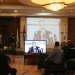 Übertragung der Pressekonferenz 2017, auf der Khaled Mashaal das Hamas-Grundsatzpapier präsentiert