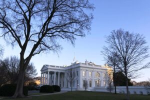 Dem Weißen Haus droht erneut Ungemach, sollte es das erneuerte Atomabkommen nicht vom Kongress überprüfen lassen. (© imago images/UPI Photo)
