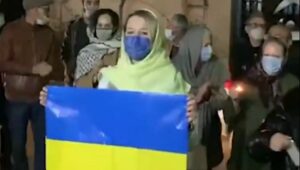 "Tod für Putin": Solidaritätsdemonstration mit der Ukraine in Teheran