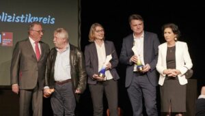 Verleihung des Arik-Brauer-Publizistikpreises im Wiener Stadttheater