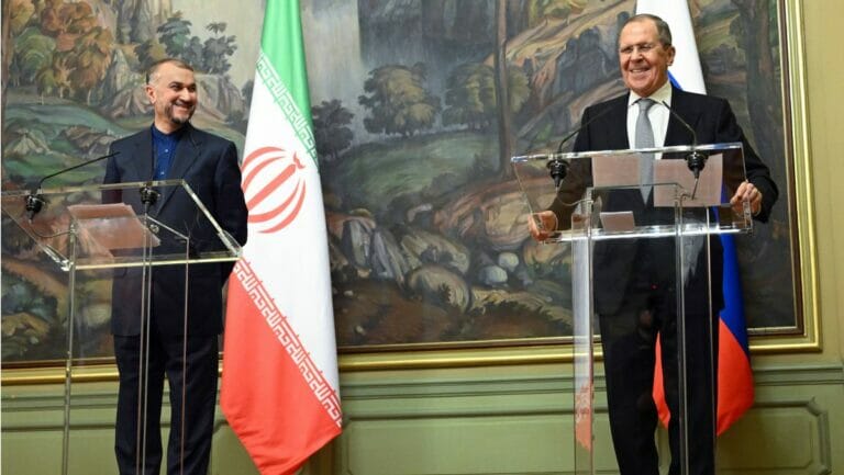 Der russische Außenminiter Lawrow und sein iranischer Amtskollege Abdollahian