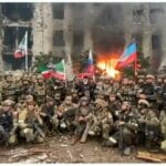 Islamistische Truppen von Ramsan Kadyrow feiern ihren "Sieg" in Mariupol
